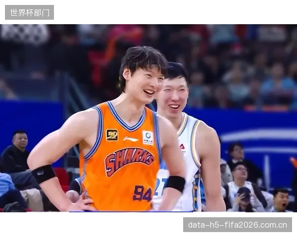 半决赛“京沪大战”在即，周琦若因伤影响发挥，北京队内线防守将面临王哲林的巨大冲击。